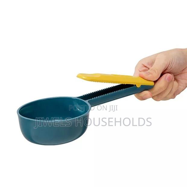 Scooping Spoons With Sealing Clip - thumbnail 3