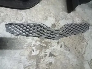 Grille Vitz 2005-2008