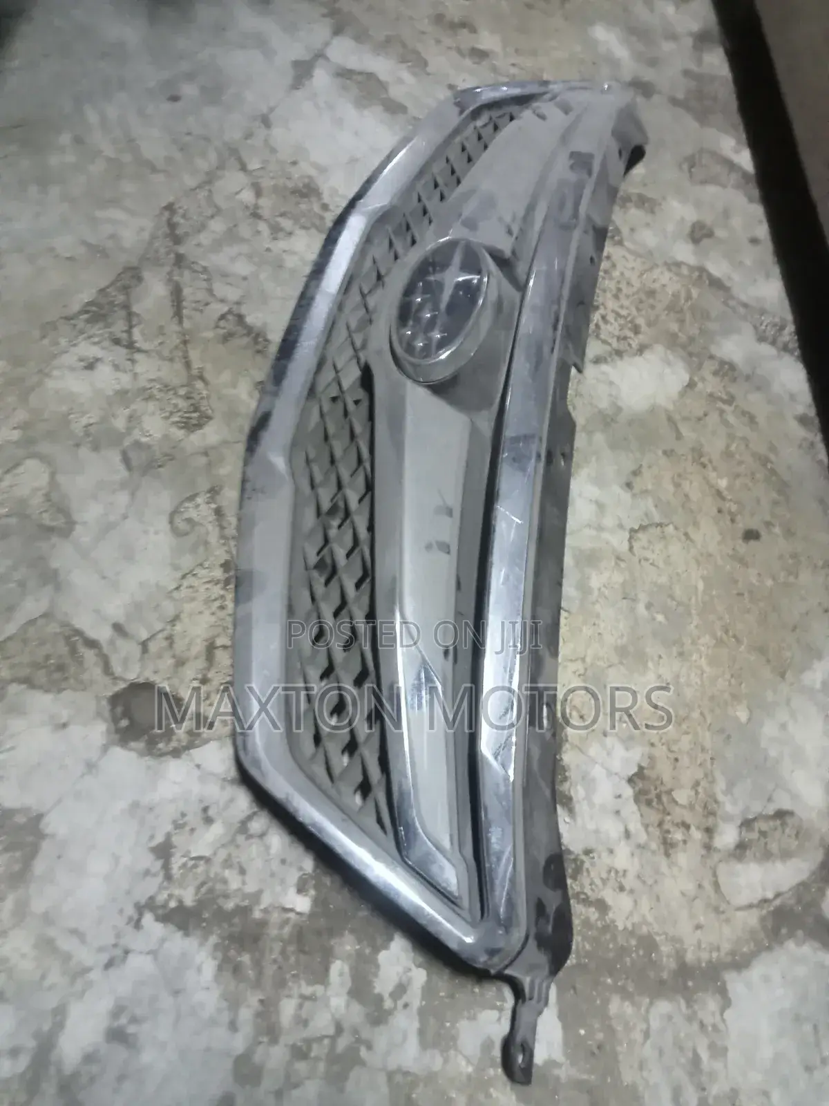Grille Subaru Legacy Br9