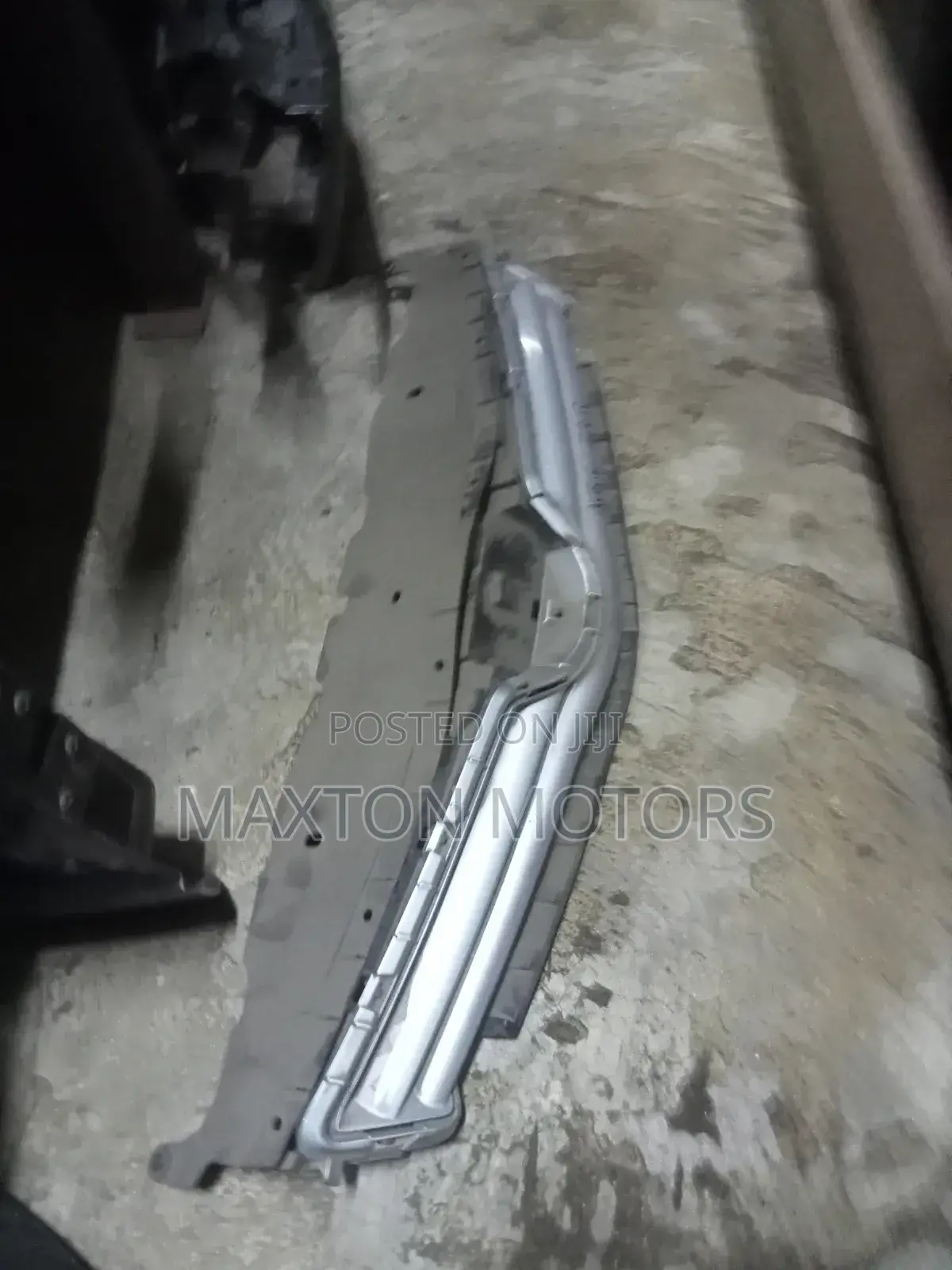 Grille Toyota Auris 2008