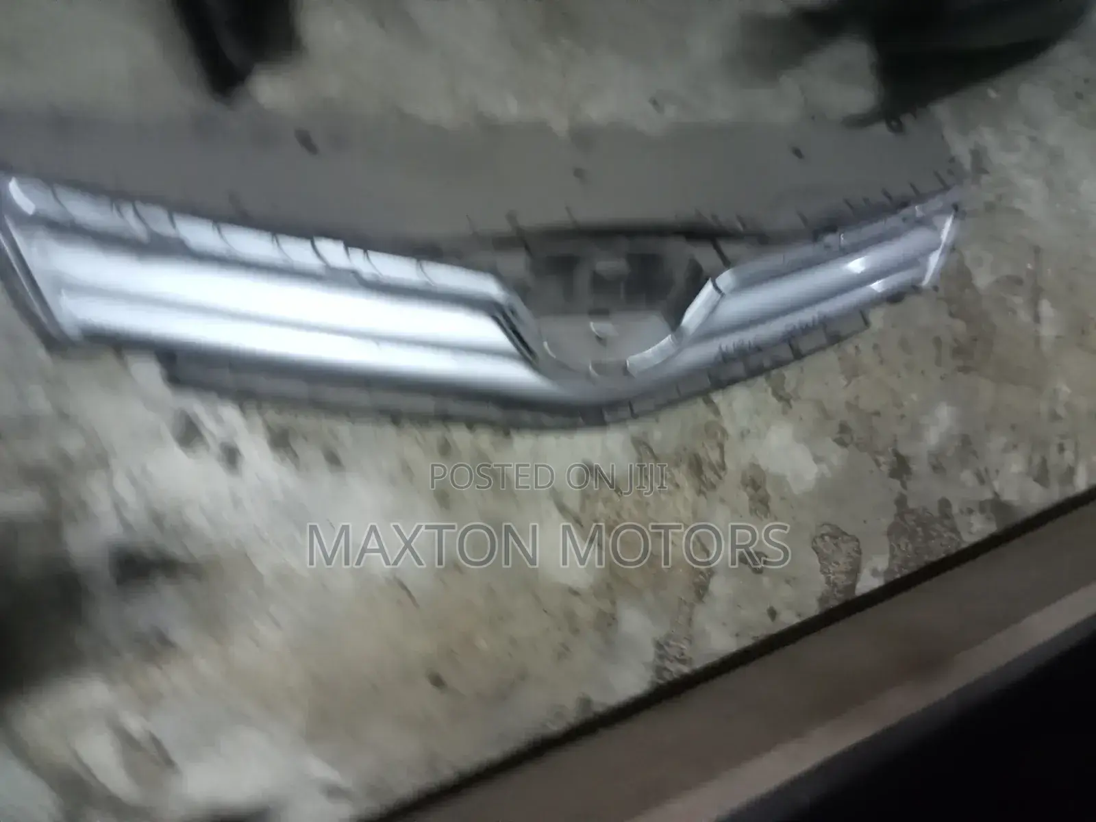 Grille Toyota Auris 2008