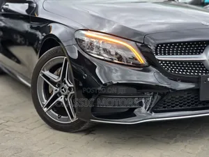 Mercedes-Benz C200 2019 Black