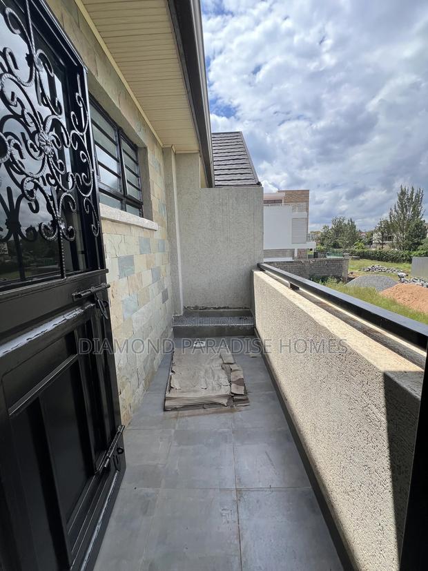 5bdrm Mansion in Kamakis for rent - thumbnail 10