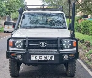 Toyota Land Cruiser 76 Series 2011 White