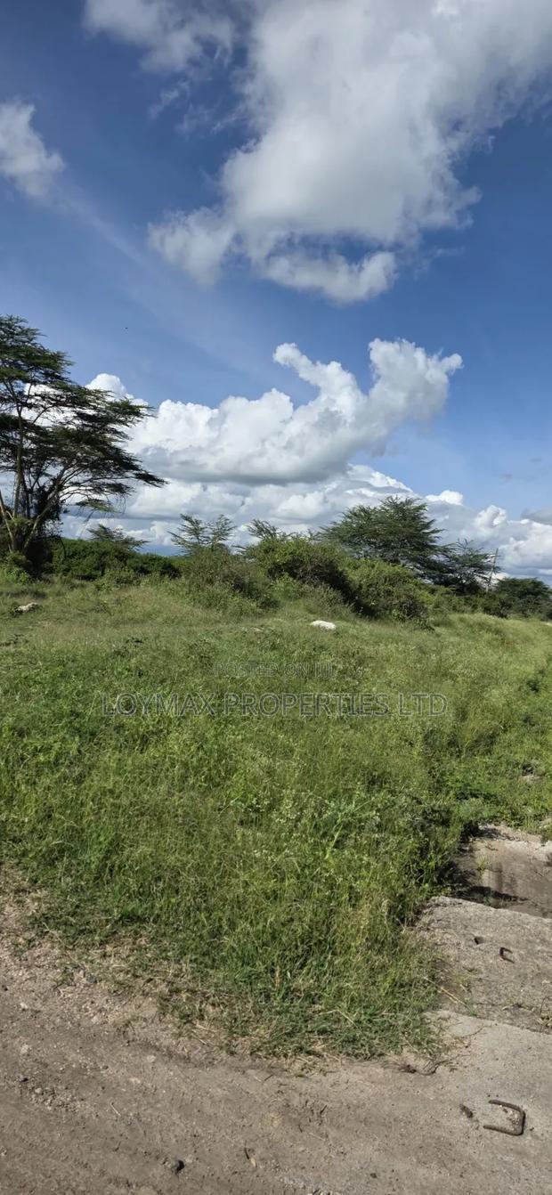 10 Acres Touching Tarmac Isinya on Quick Sale. - thumbnail 3
