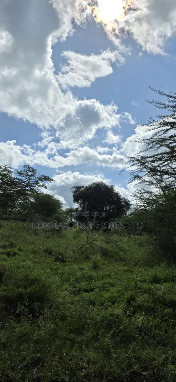 10 Acres Touching Tarmac Isinya on Quick Sale.