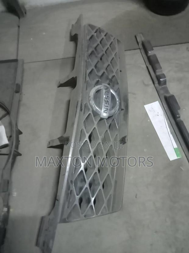 Xtrail Nt30 Grille 2002 - thumbnail 2