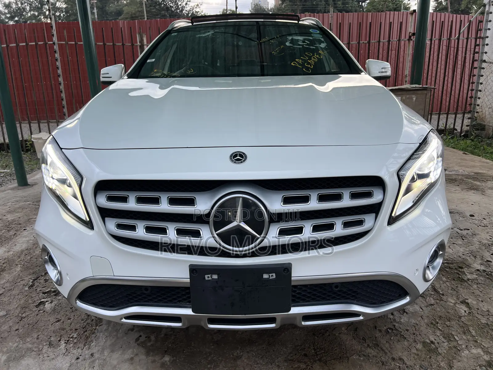 Mercedes-Benz GLA-Class 2019 White