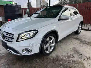 Mercedes-Benz GLA-Class 2019 White