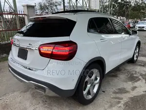 Mercedes-Benz GLA-Class 2019 White