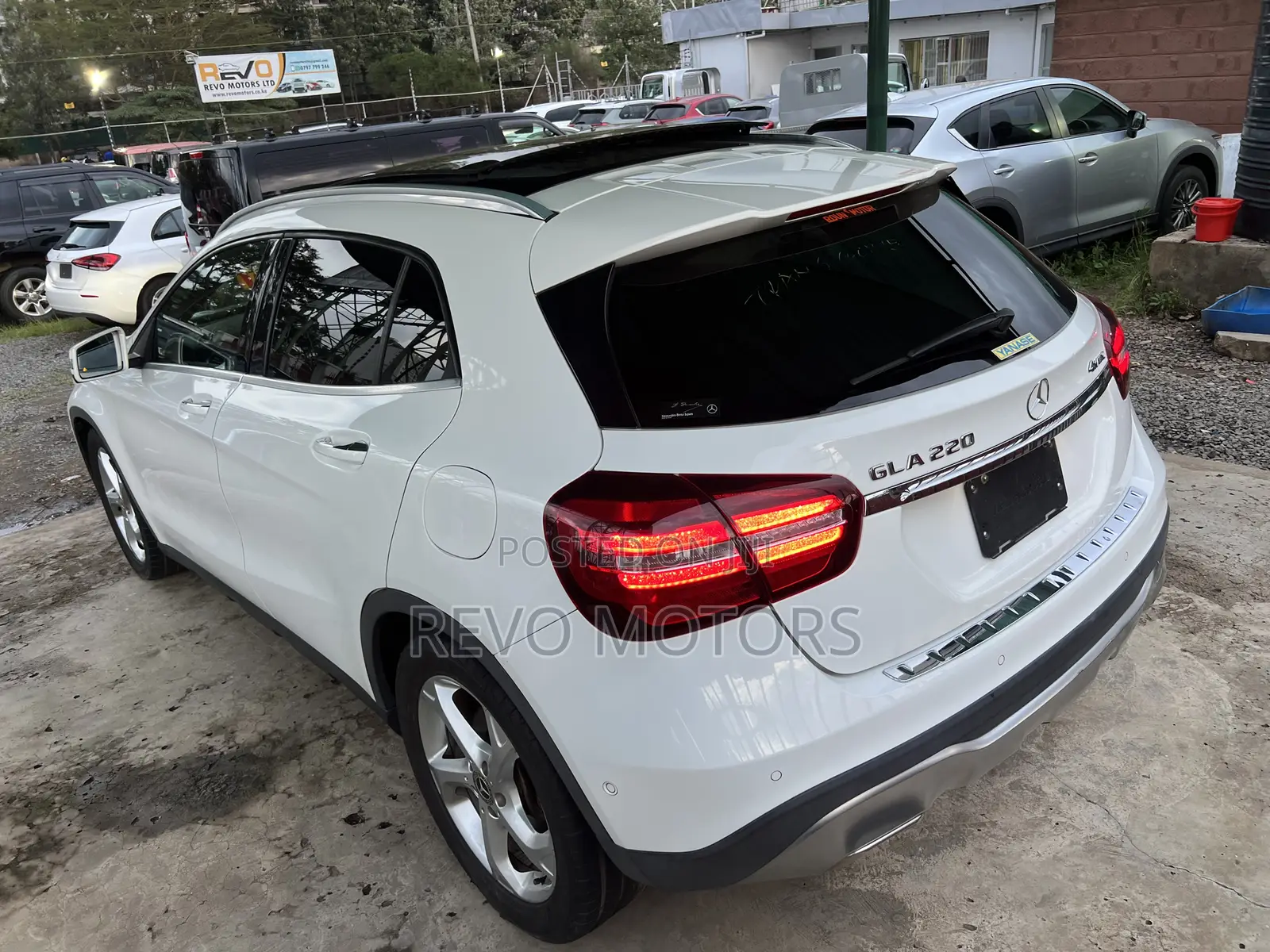 Mercedes-Benz GLA-Class 2019 White