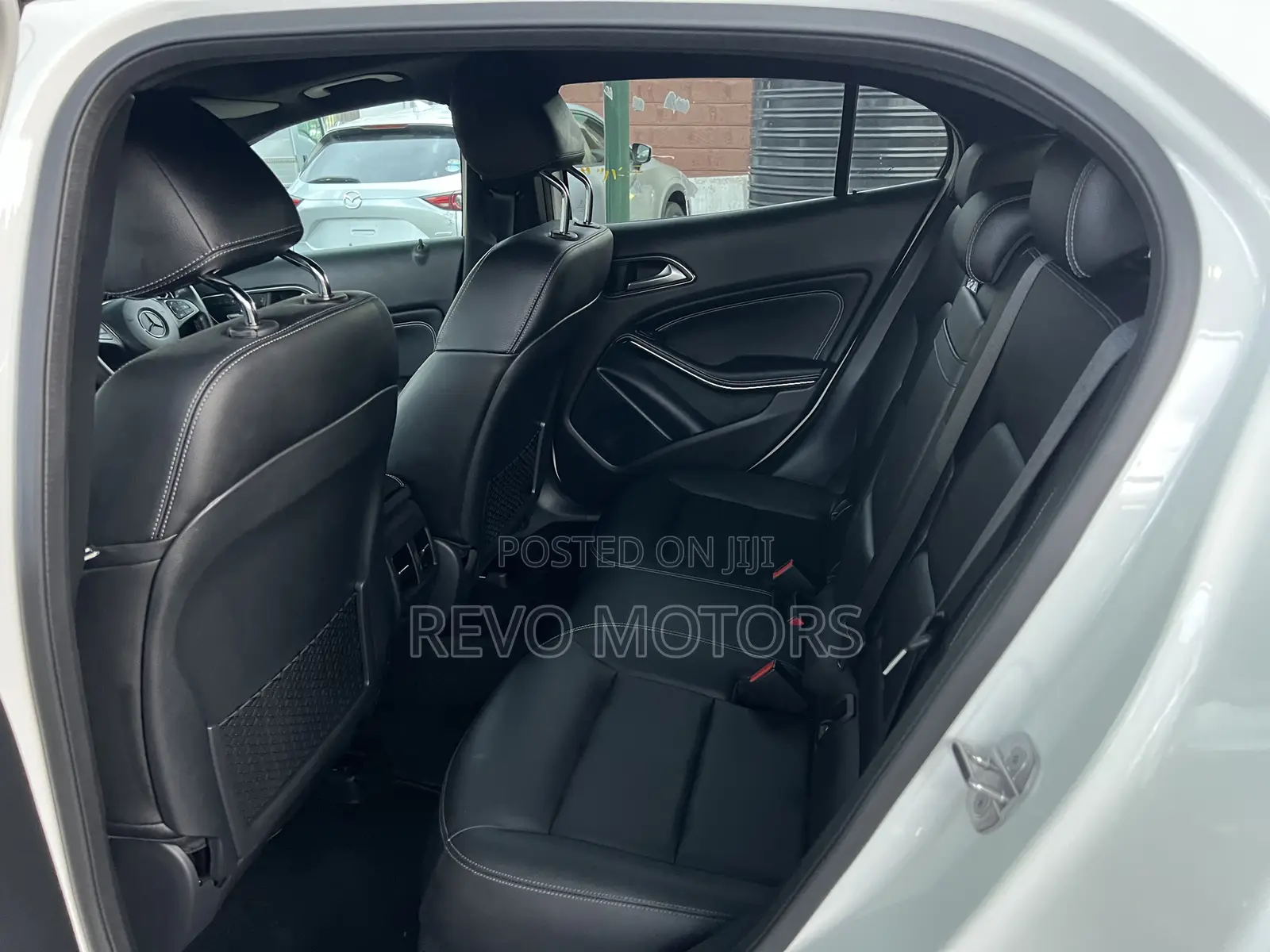 Mercedes-Benz GLA-Class 2019 White
