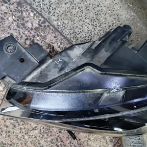 Mazda Cx3 Headlight Zenon LHS Letter Y.