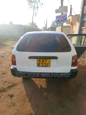 Toyota Corolla 1997 White