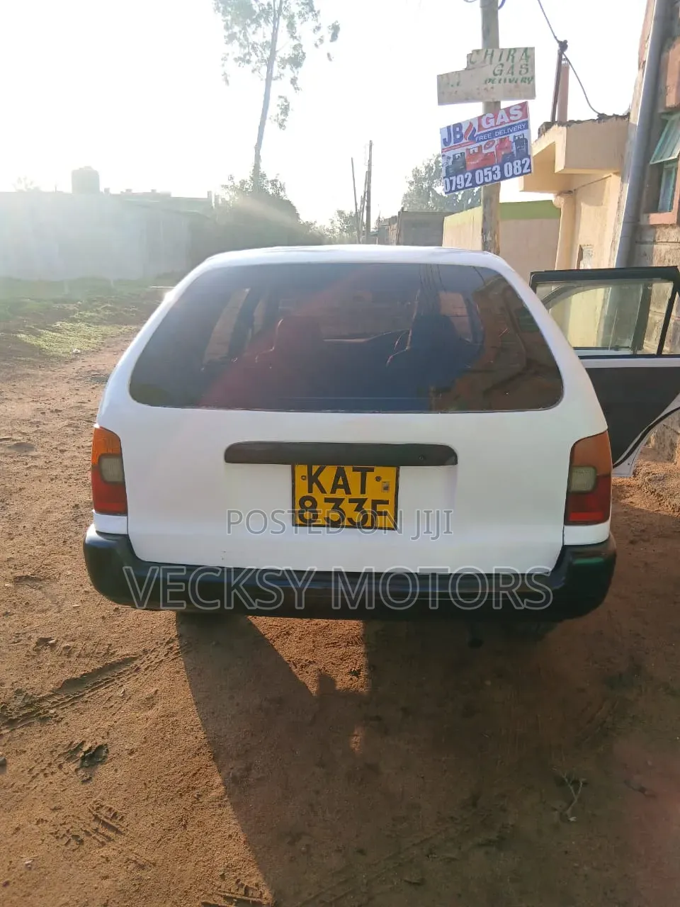 Toyota Corolla 1997 White