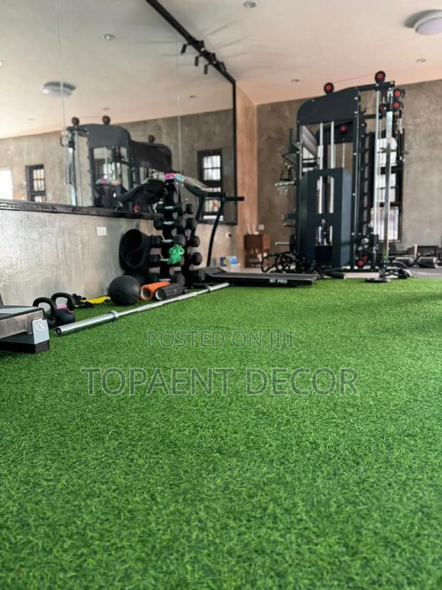 Premium Feel Under Your Feet Gym Artificial Green Grass Carpet