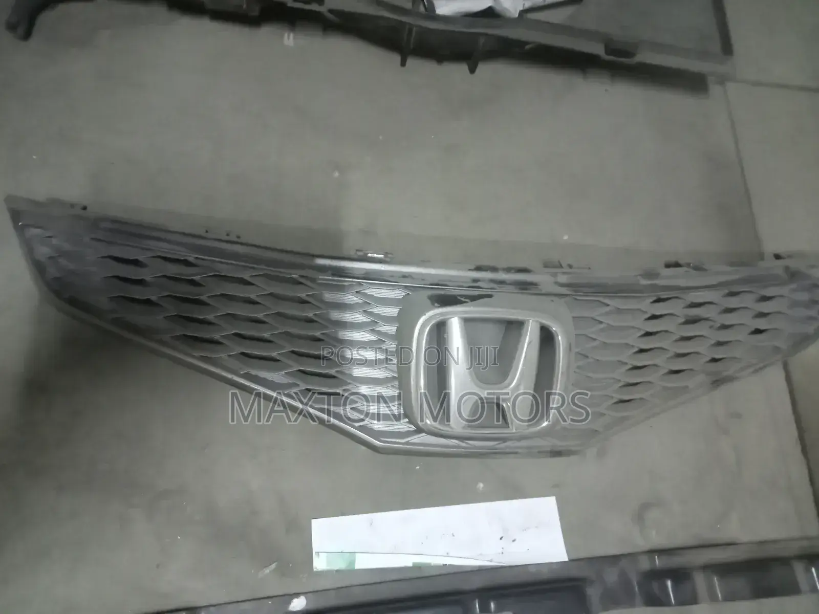 Honda Fit 2008 Grille
