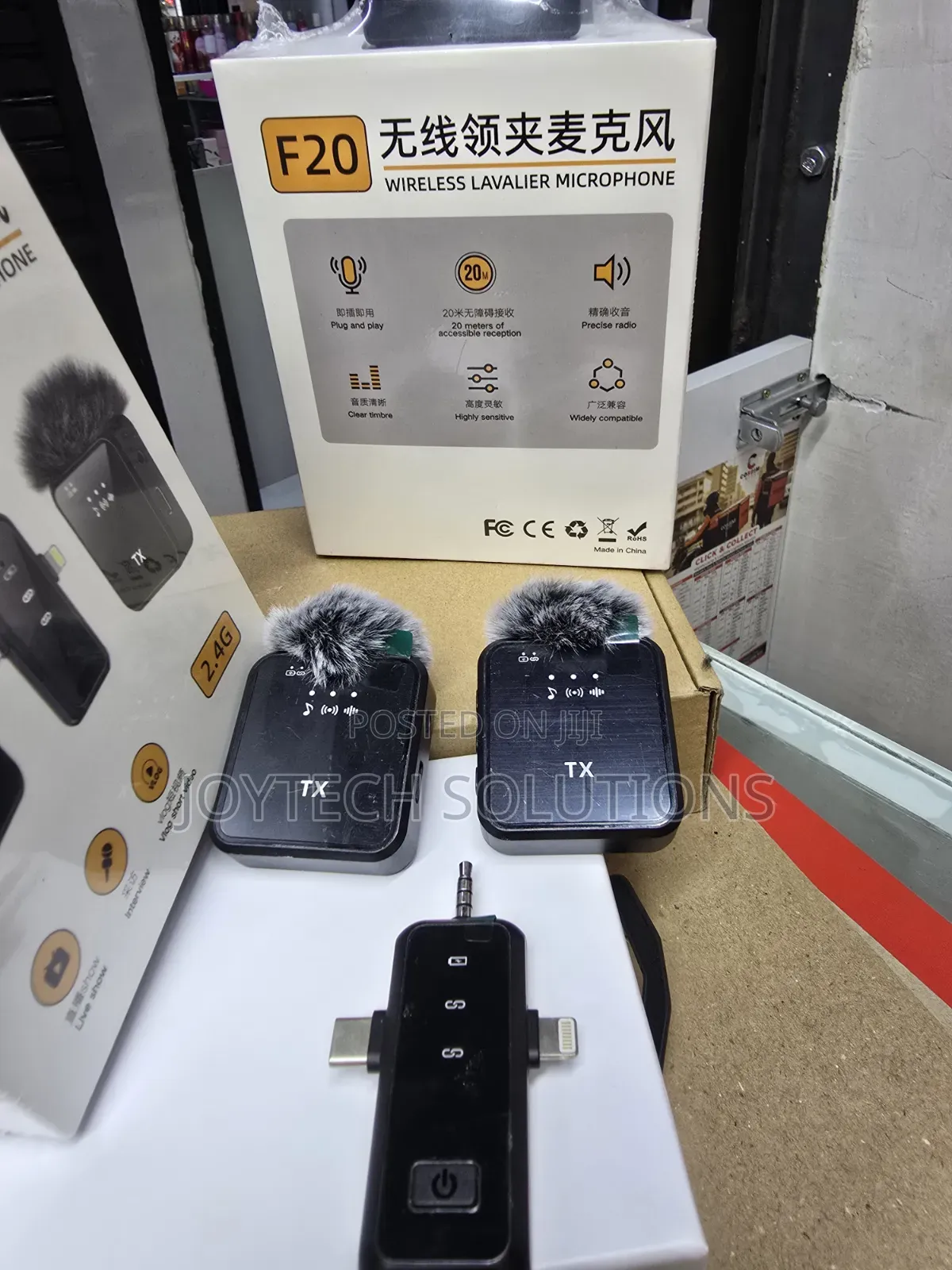 F20 Wireless Clip-on Microphone Best for Youtube, Tiktok Interviews