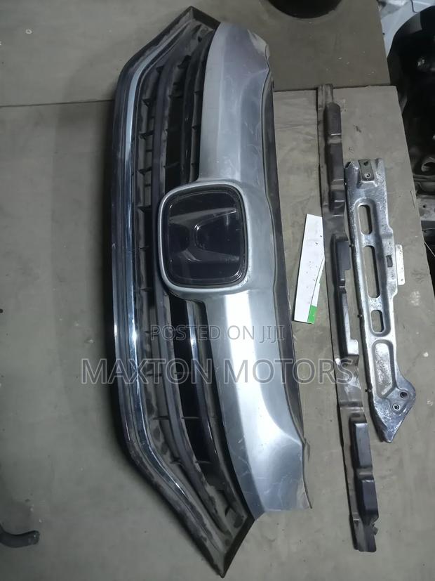 Honda Fit Shuttle 2018 Grille