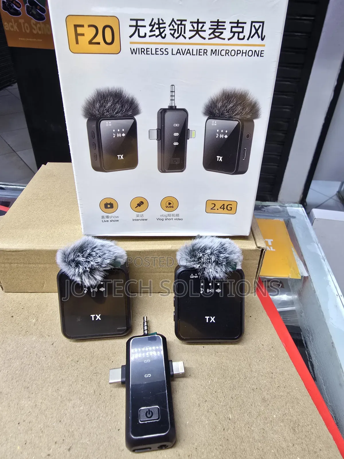 Best Budget Wireless Microphone F20 – For Videos, Teach Interview