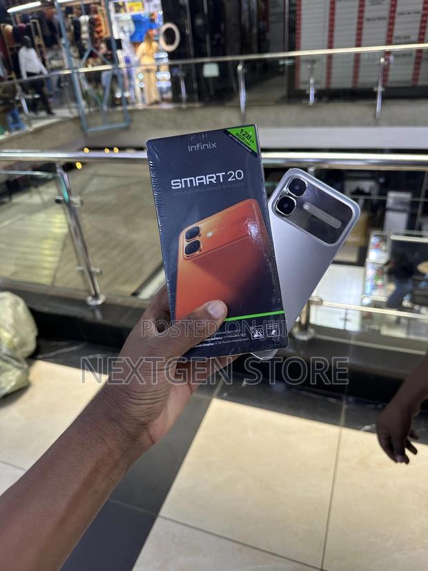 New Infinix Smart 20 128 GB Silver