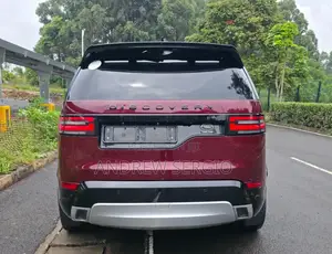 Land Rover Discovery 2017 Red