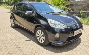 Toyota Aqua 2015 Black