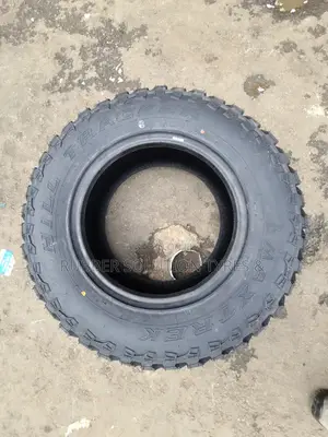 245 /70 R16 Maxtrek Tyres 111s X/L All-Terrain Hill Tracker