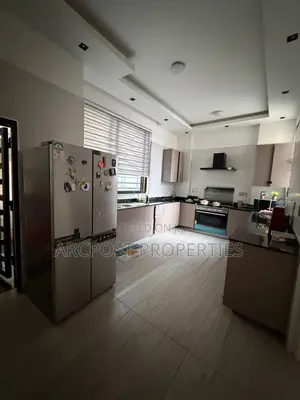 6bdrm Penthouse in Parklands/Highridge for sale