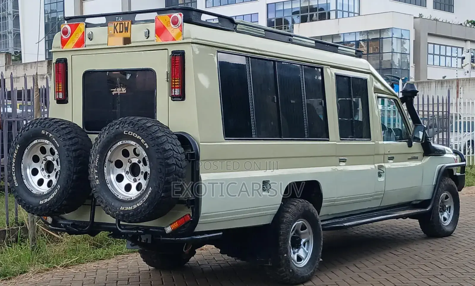 Toyota Land Cruiser 2013 Beige