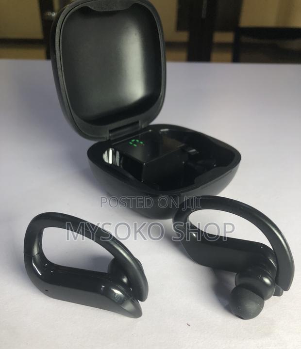 Md03 Hooked Earbuds - thumbnail 4