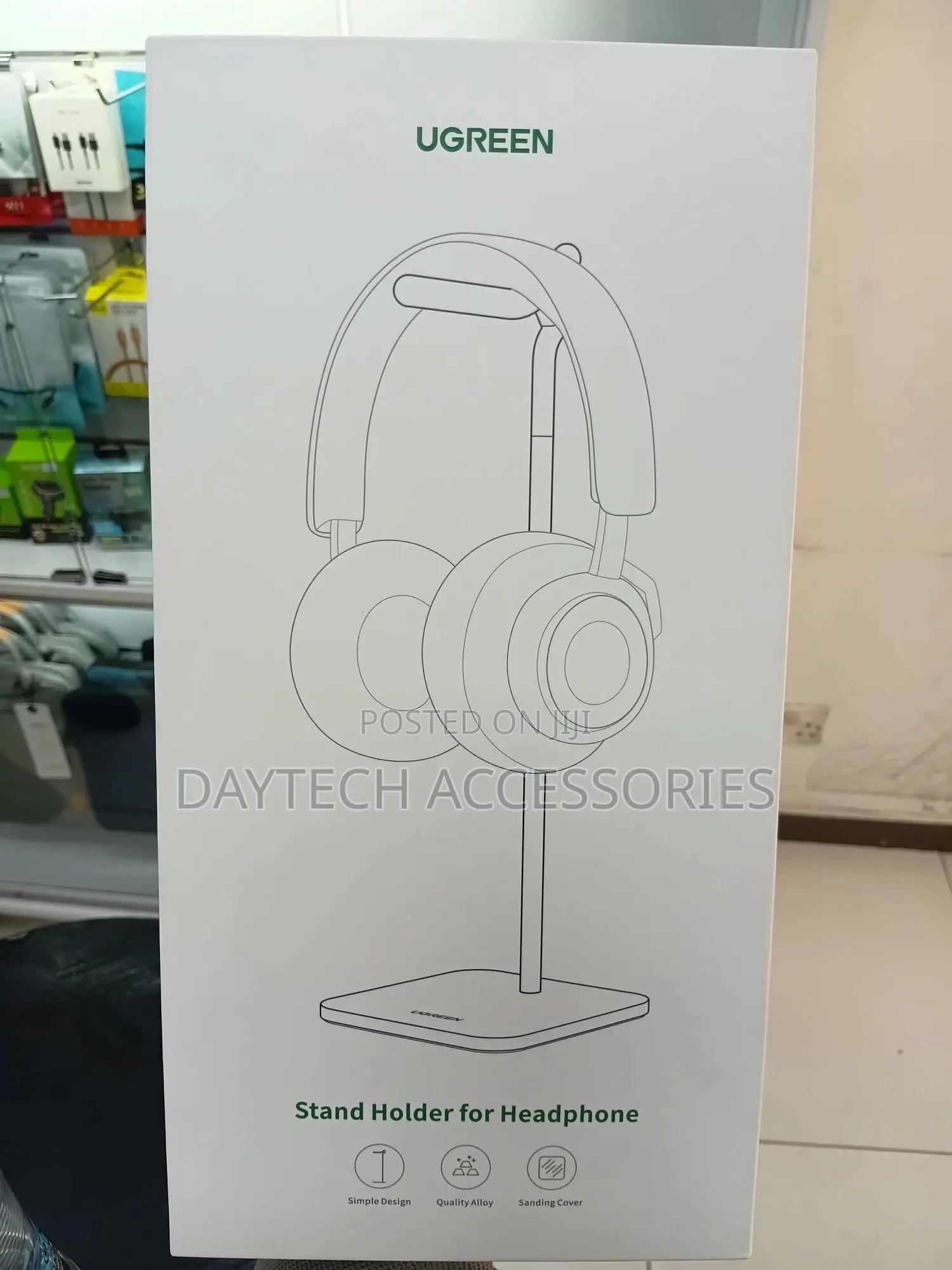 The Ugreen Headphone Stand (Model Lp143)