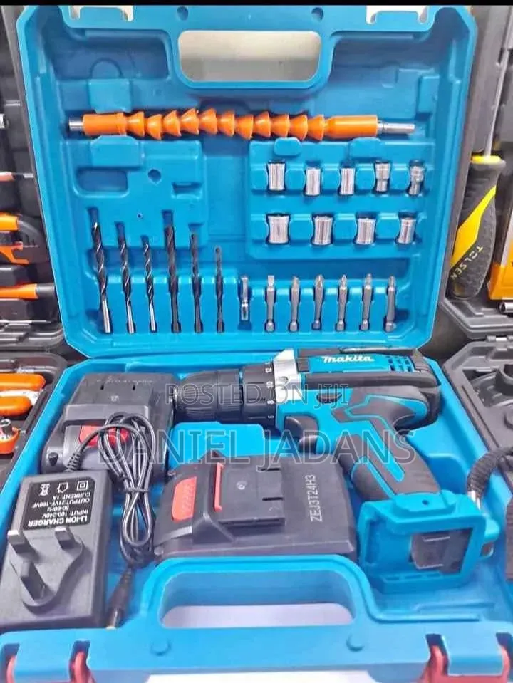 Makita Cordless Drill/ Long Lasting Quality Machine