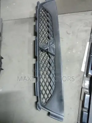 Mitsubishi RVR Grille Black 2010