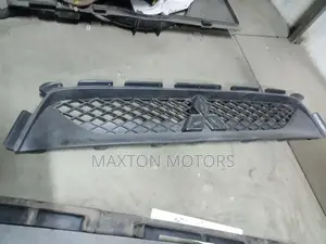 Mitsubishi RVR Grille Black 2010