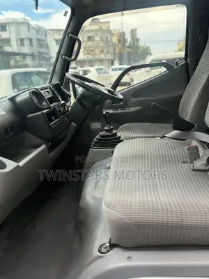 Toyota TownAce 2018 Silver