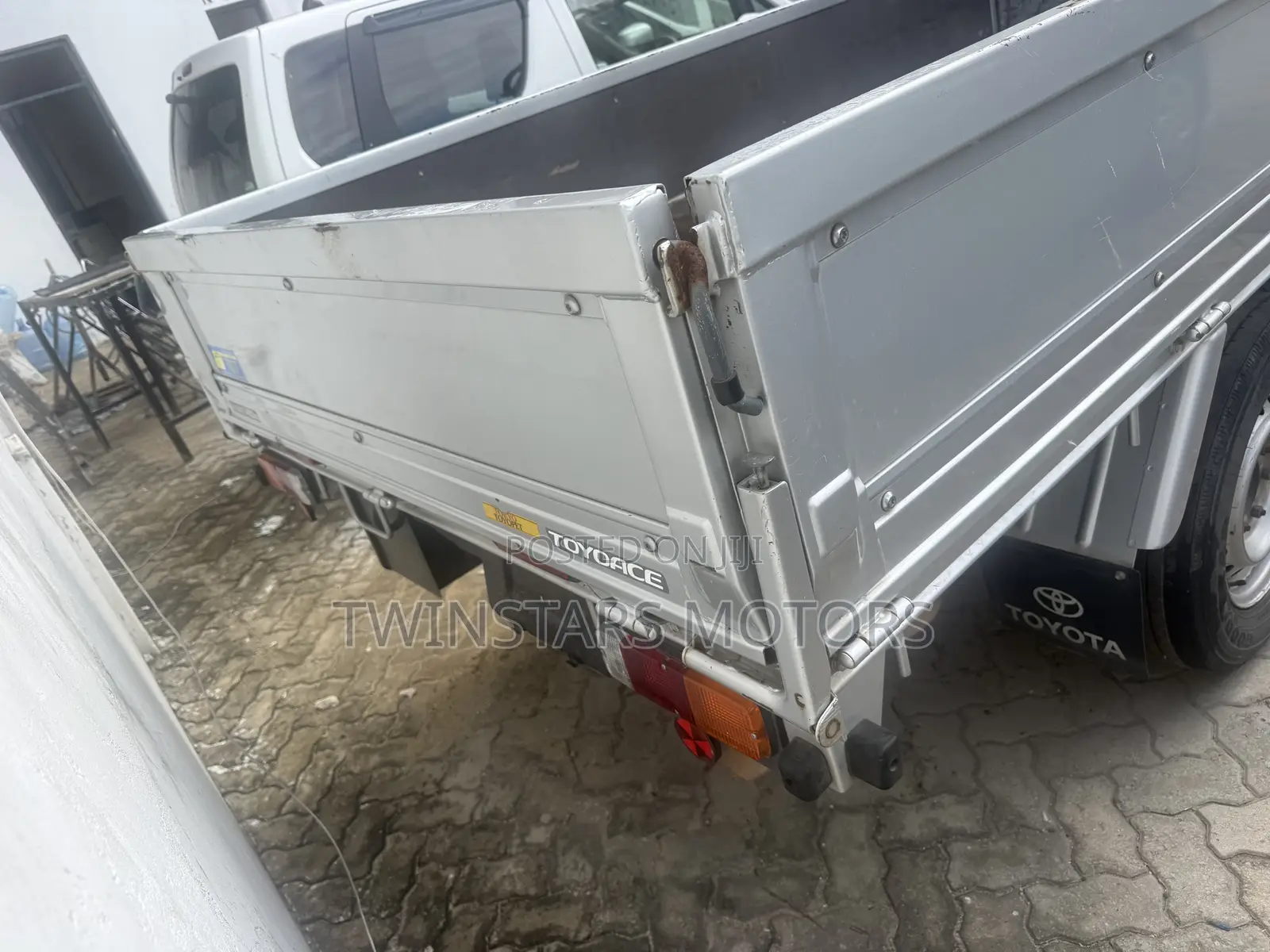 Toyota TownAce 2018 Silver