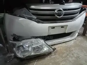 Nissan Serena C26 Nosecut 2010