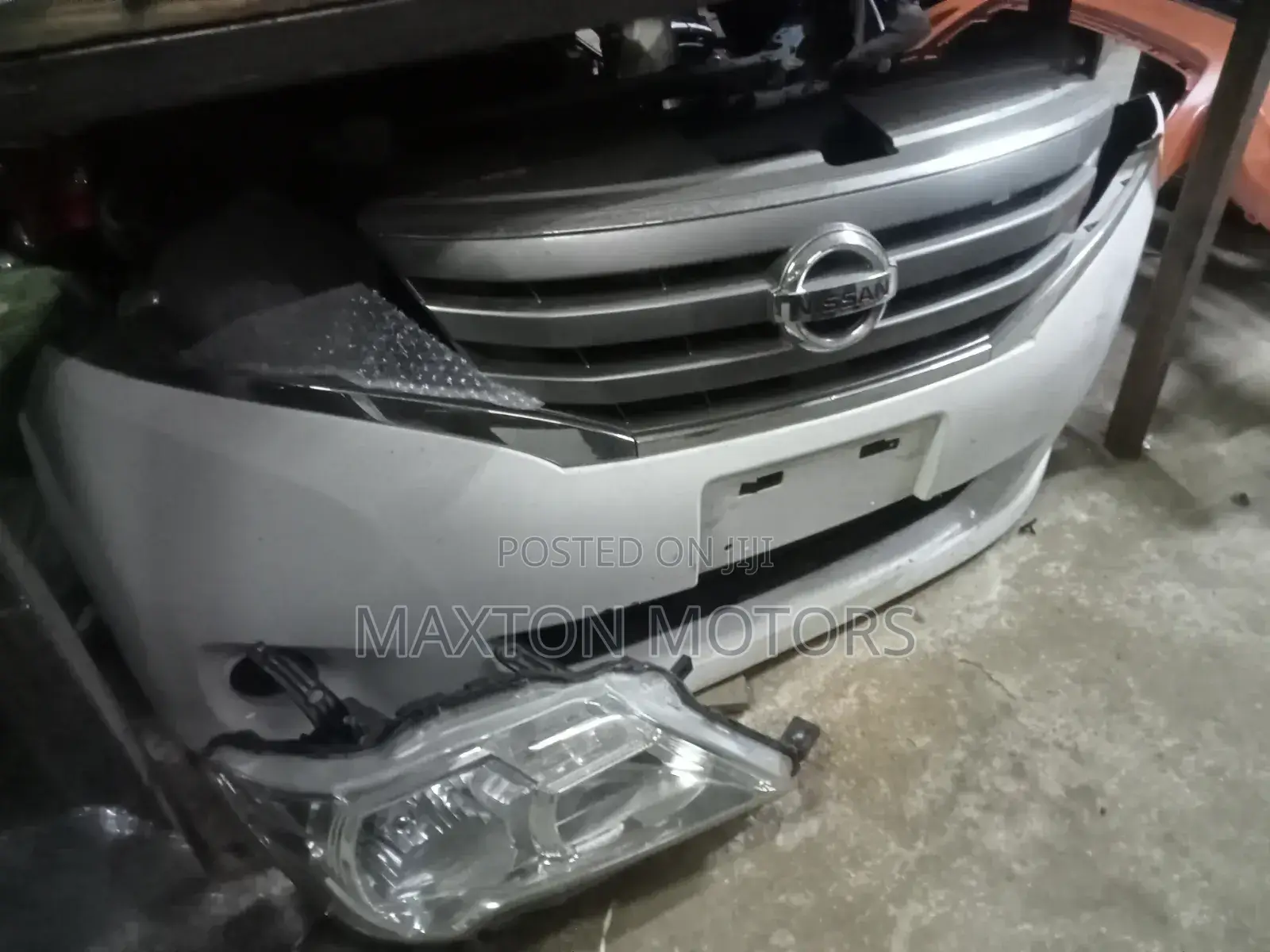 Nissan Serena C26 Nosecut 2010