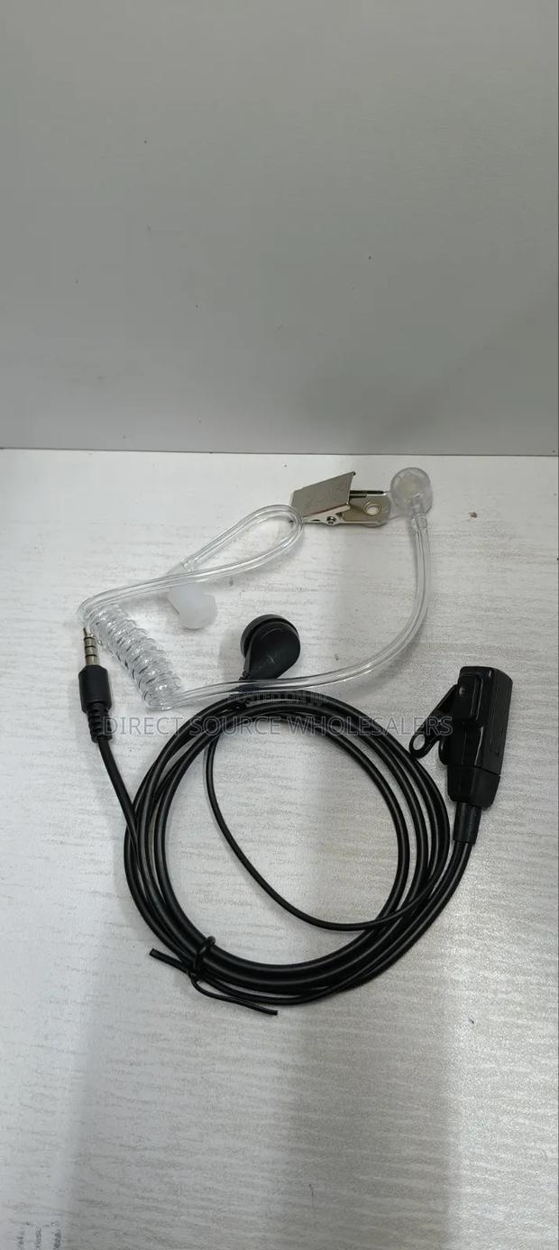 High Quality Smartphone Earphones – Clear Sound Deep Bass