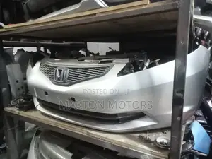 Honda Fit 2008 Nosecut