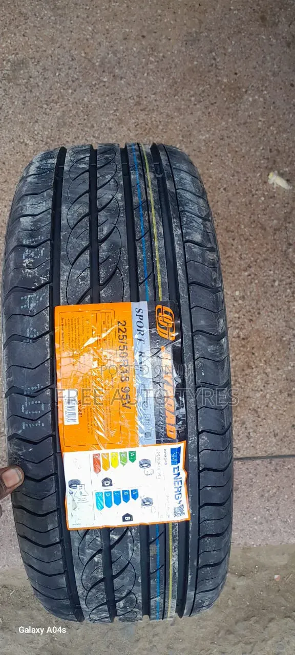 225/50r18 Joyroad