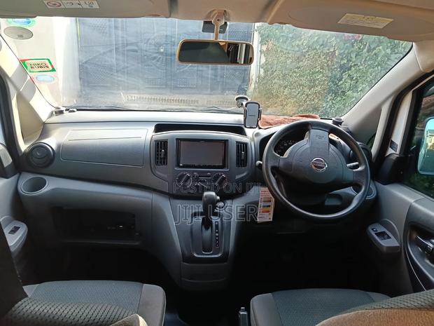 Nissan NV200 2018 White - thumbnail 8