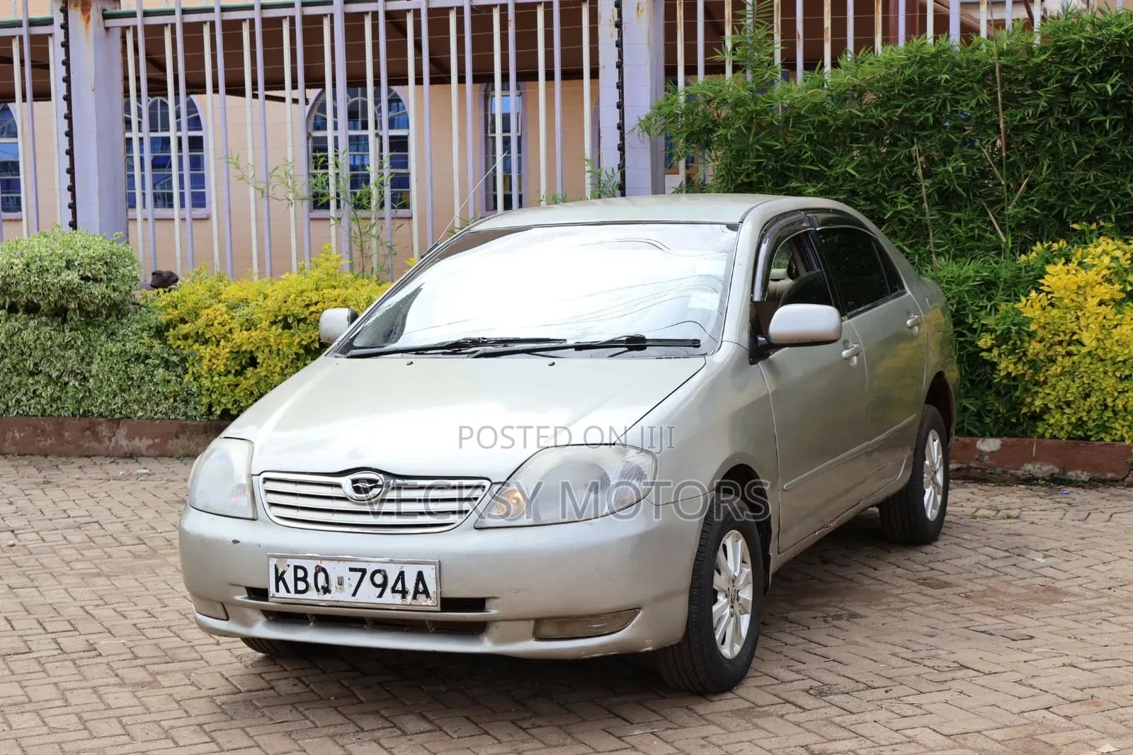 Toyota Corolla 2004 Silver