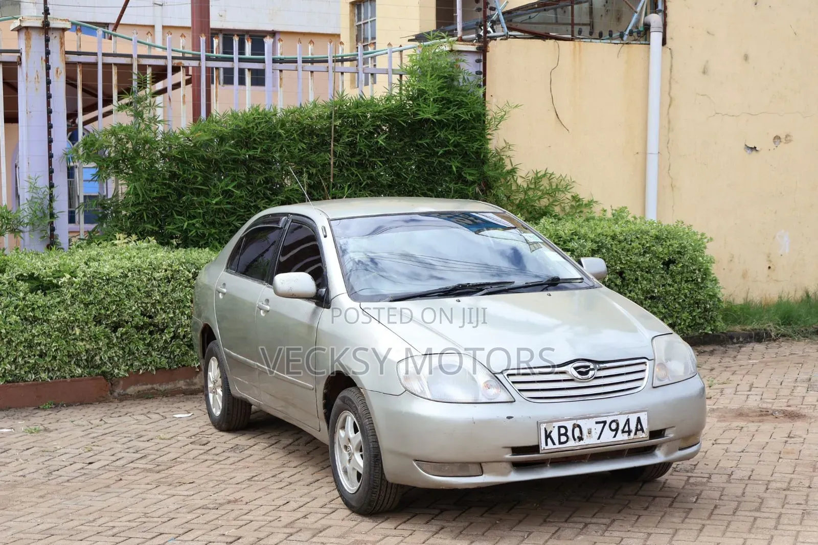 Toyota Corolla 2004 Silver