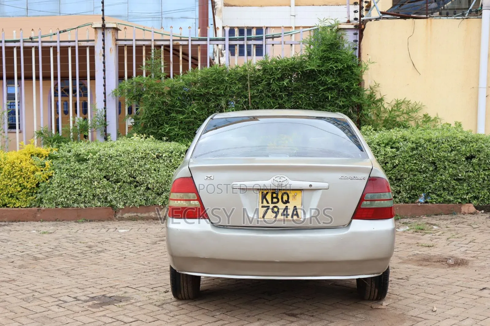 Toyota Corolla 2004 Silver