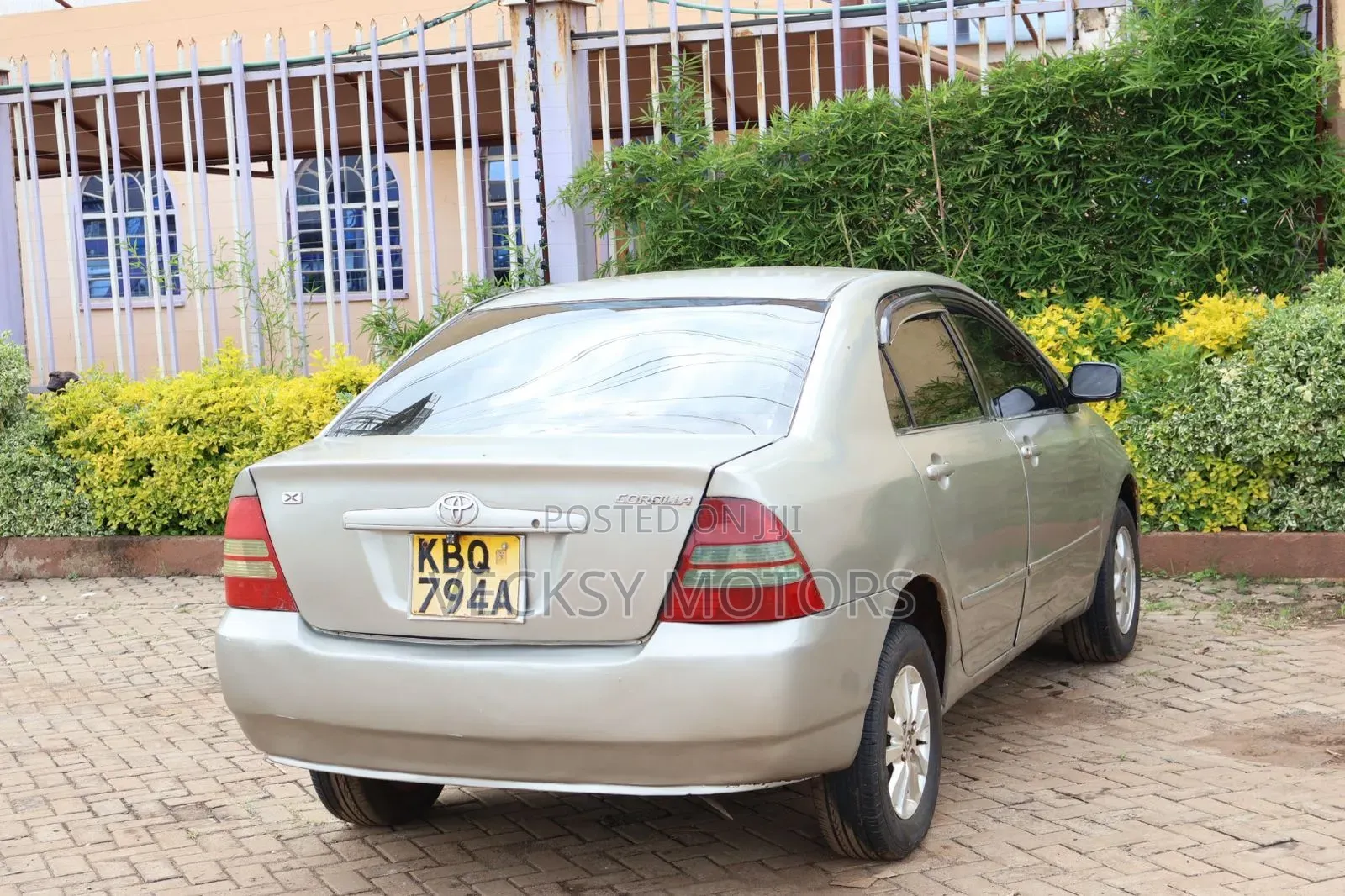 Toyota Corolla 2004 Silver