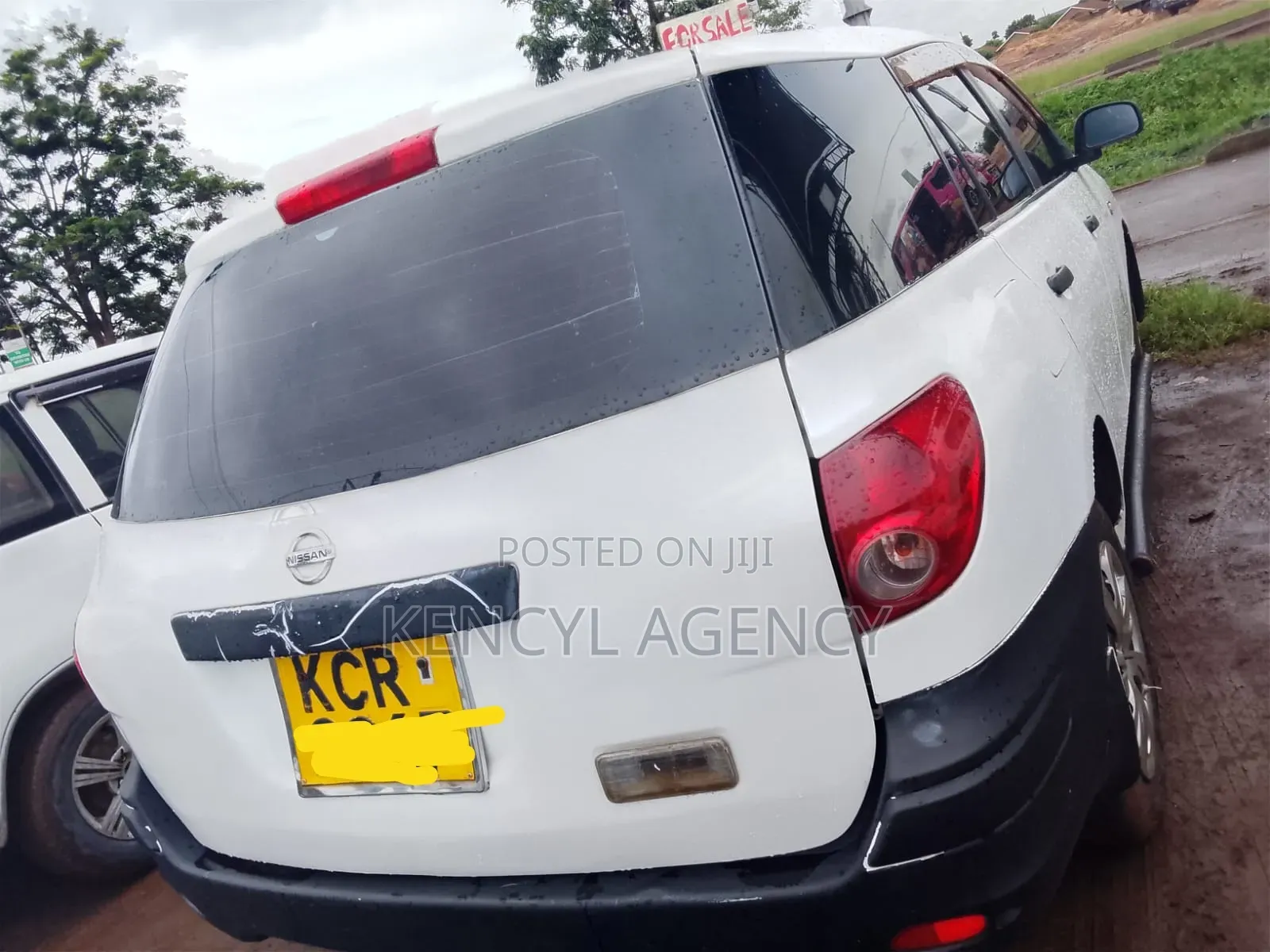 Nissan Advan 2011 White