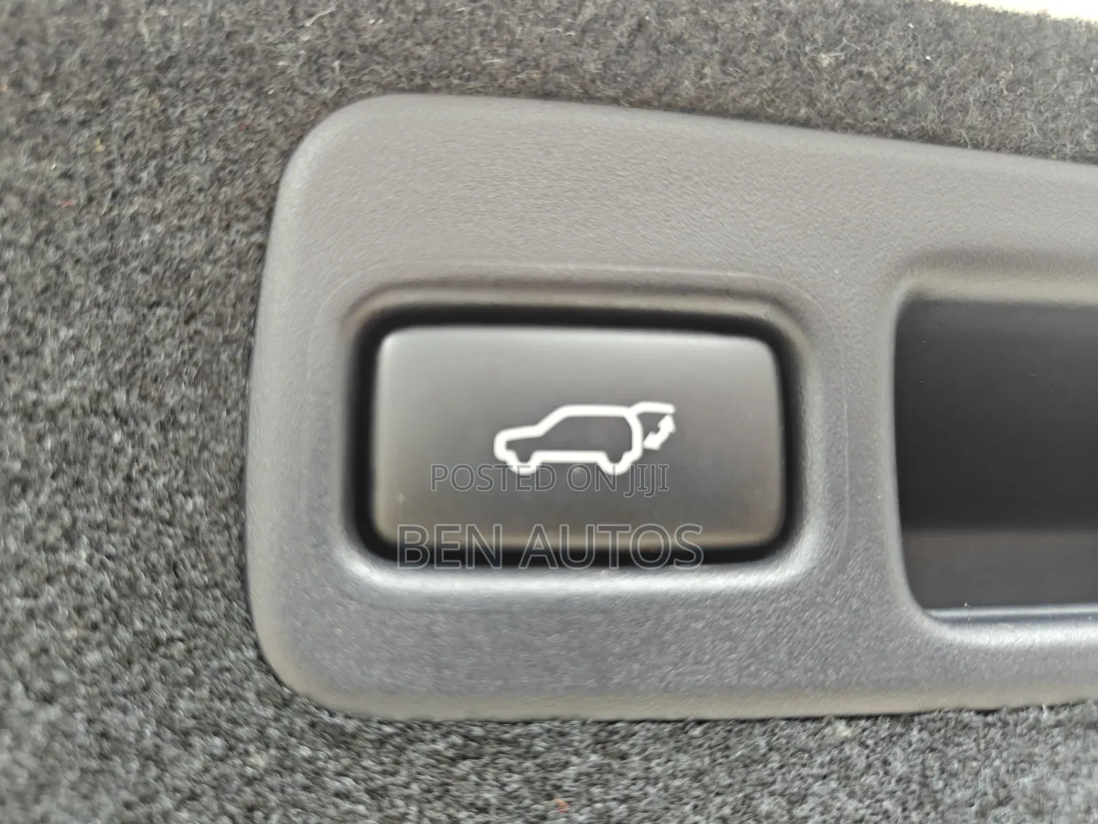 Toyota Harrier Progress 2019 White