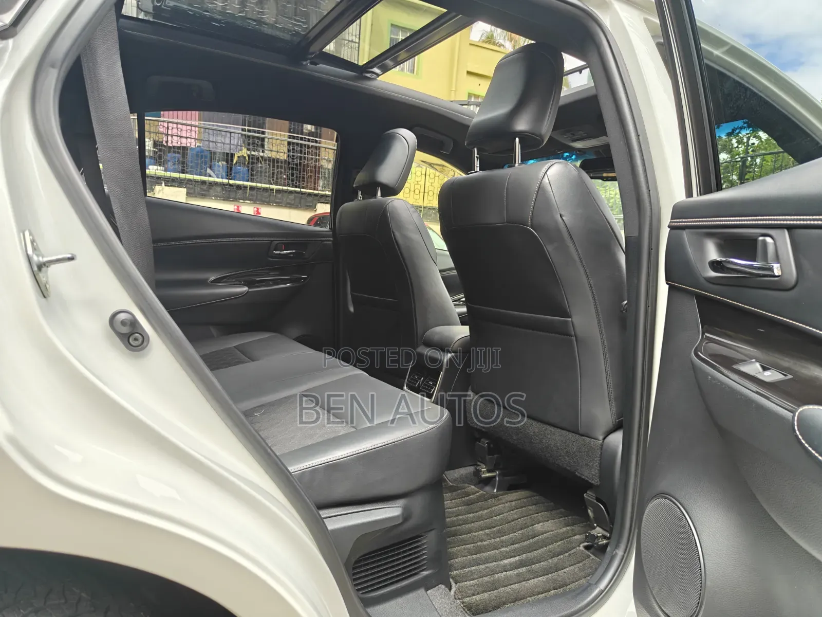 Toyota Harrier Progress 2019 White